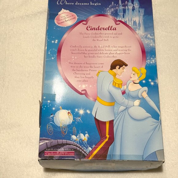 DISNEY Princess Cinderella, 2005 Special Edition. 15” Doll. Brass Key Keepsakes - Picture 10 of 11